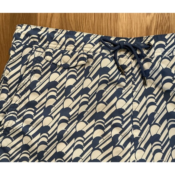 Ted Baker Mens Swim Shorts Size 5 (L) Blue Floral Print Mesh Lined Drawstring - Picture 3 of 9